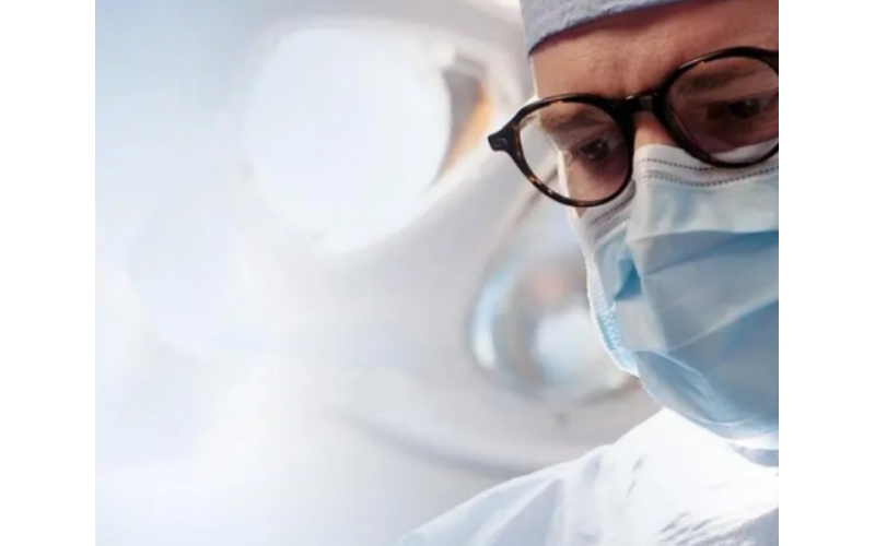 西安三類醫(yī)療器械經營許可證申請需要提交哪些材料？